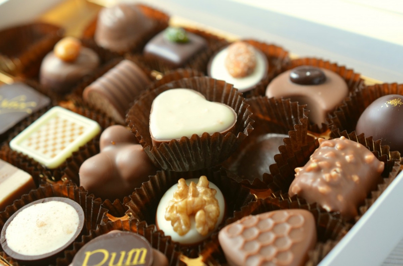 confiserie-ST RAPHAEL-min_chocolates_food_candy_calories_nibble_chocolate_heart-782043